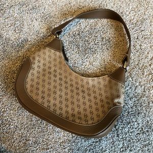 NEW Dooney and Bourke medium hobo brown purse